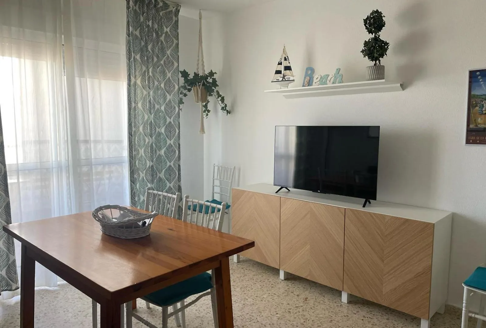 Azvalia - Valparaiso Beach Apartment - Piscina Y Parking Gratis El Puerto de Santa Maria Spain